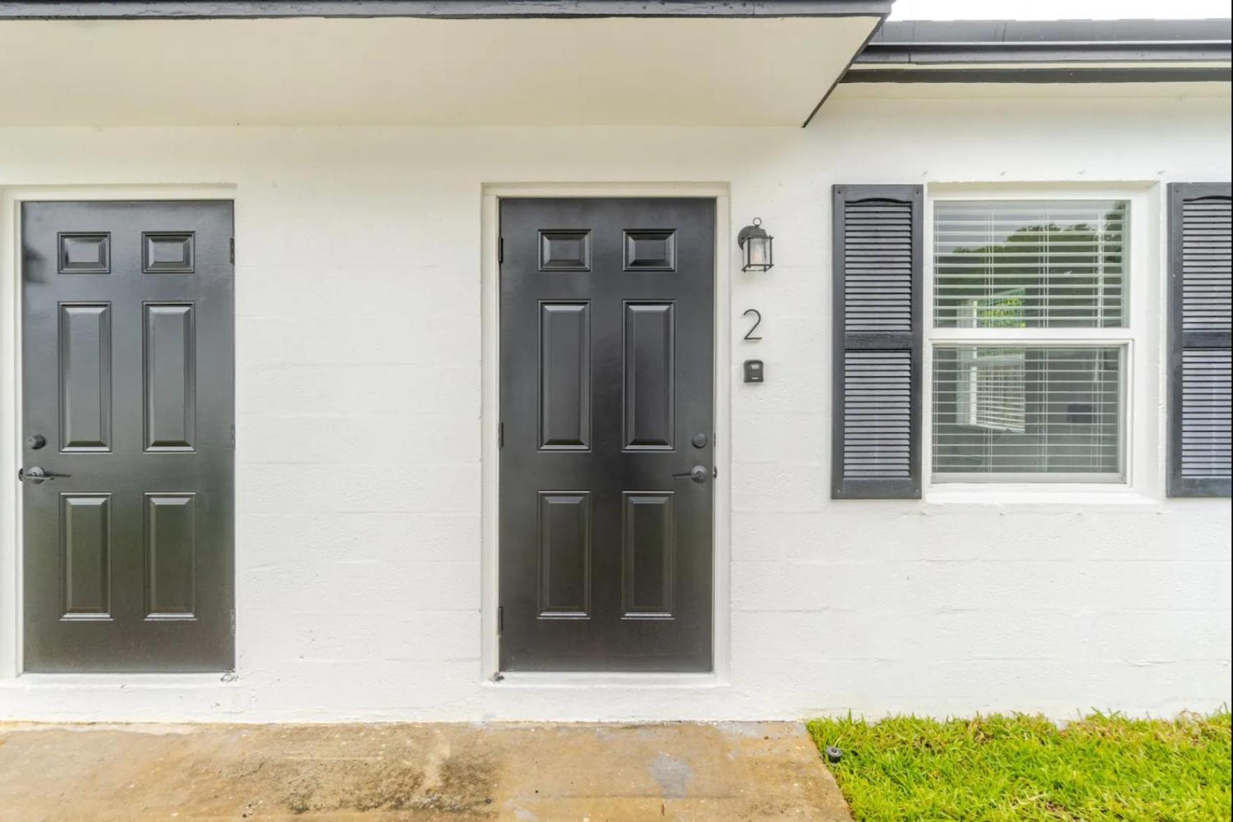 Отель West Palm Beach Escape Экстерьер фото