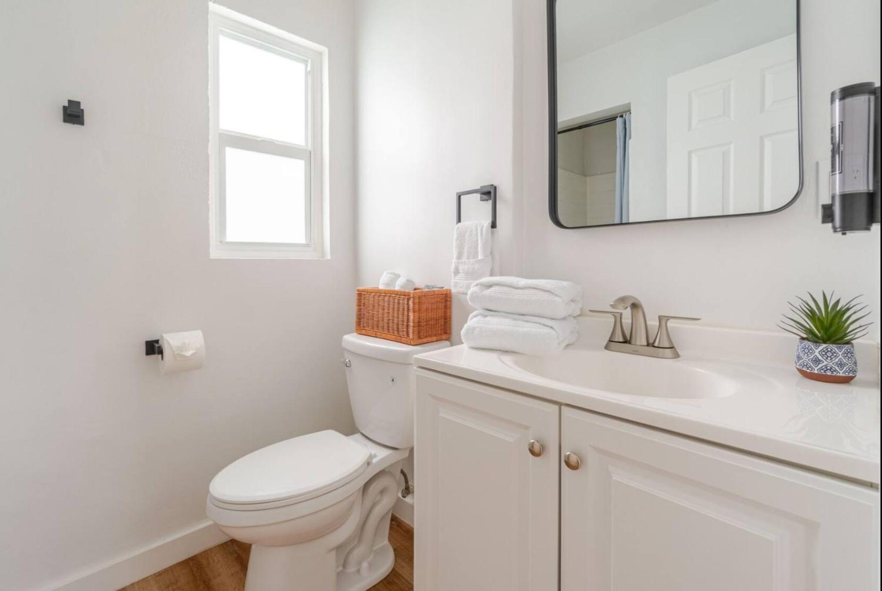 Отель West Palm Beach Escape Экстерьер фото